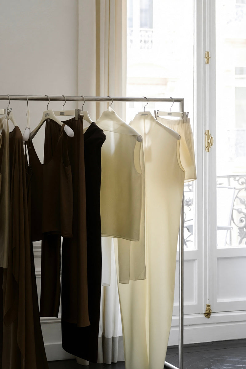 Paris, Summer 26, Showroom