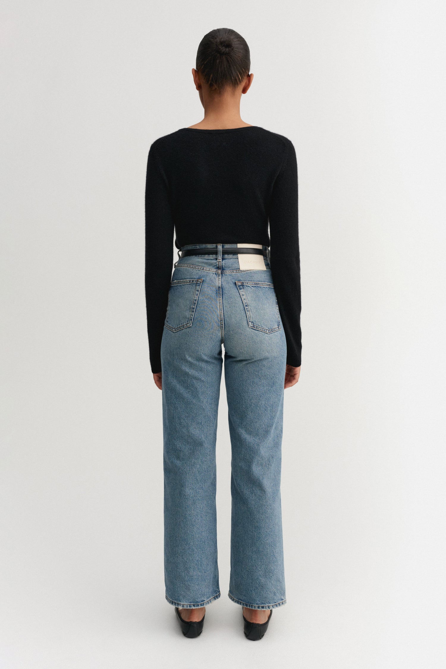 Awa Crewneck Sweater, black