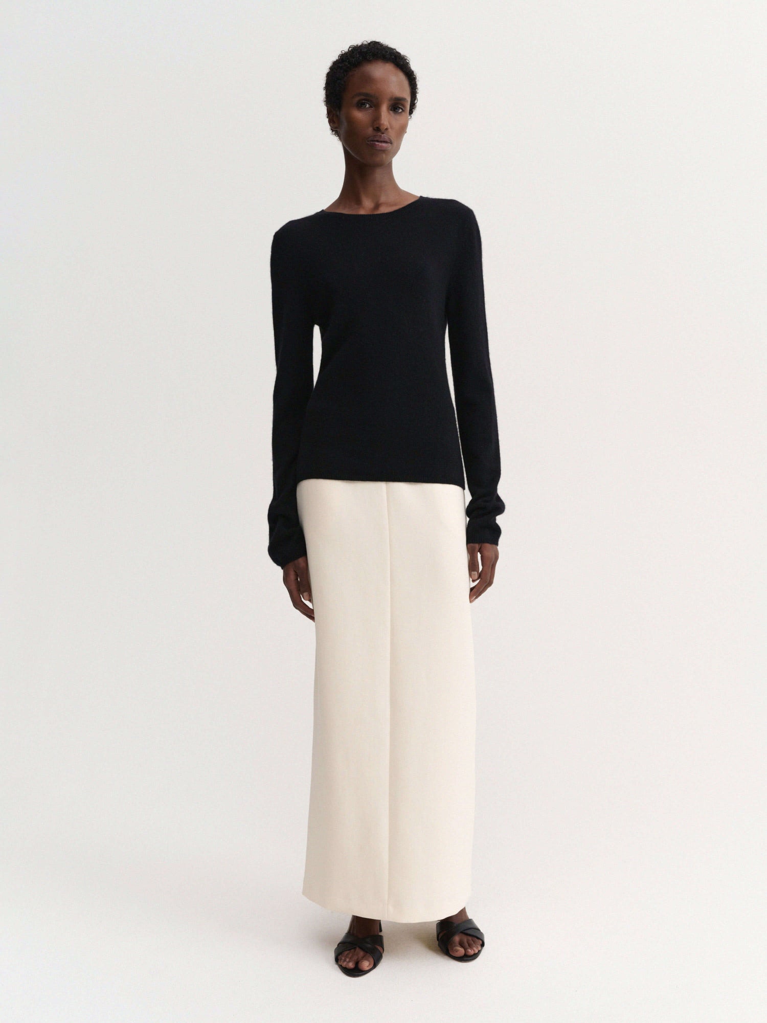 Awa Crewneck Sweater, black