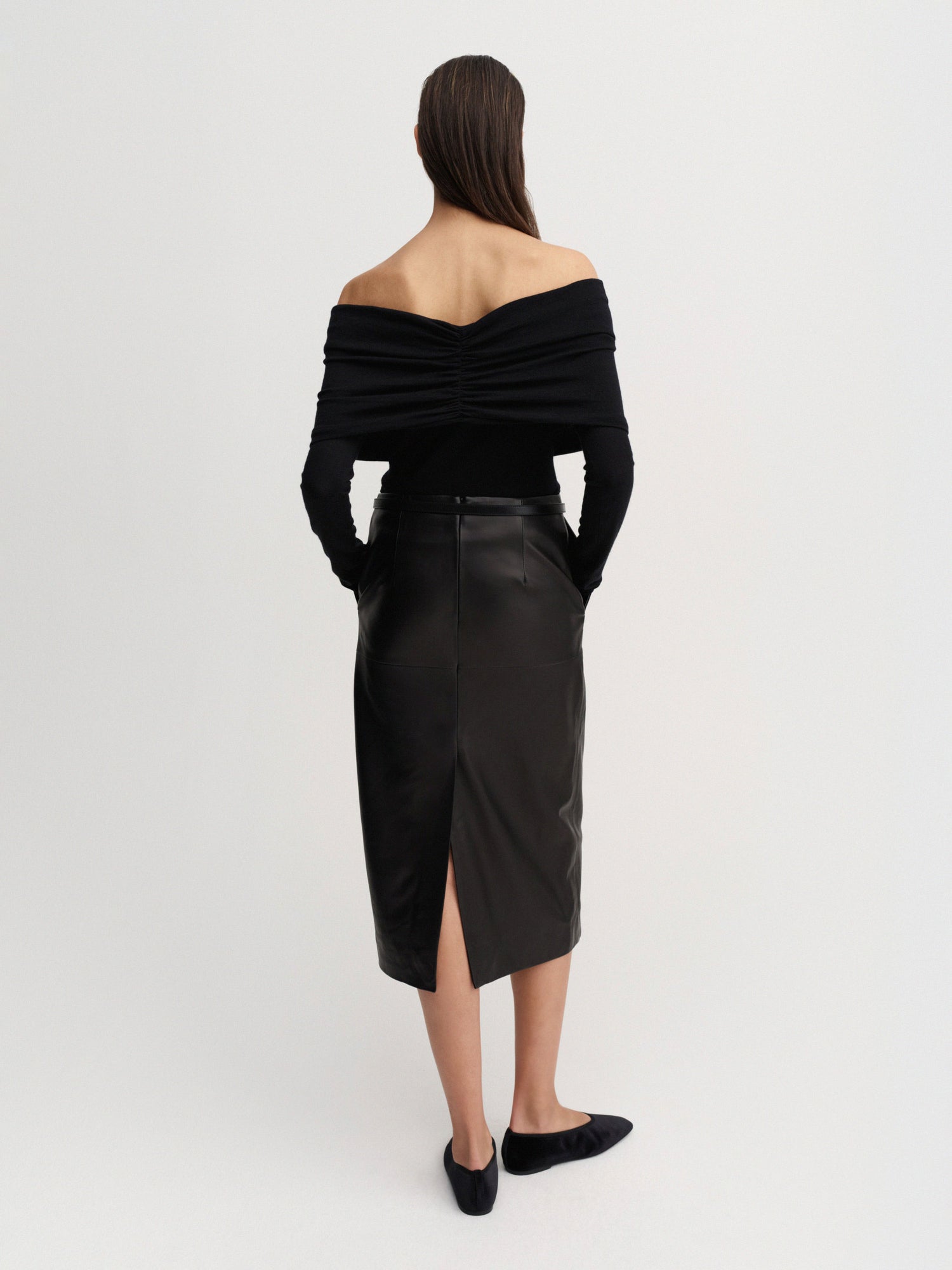 Cara Off Shoulder Top, black