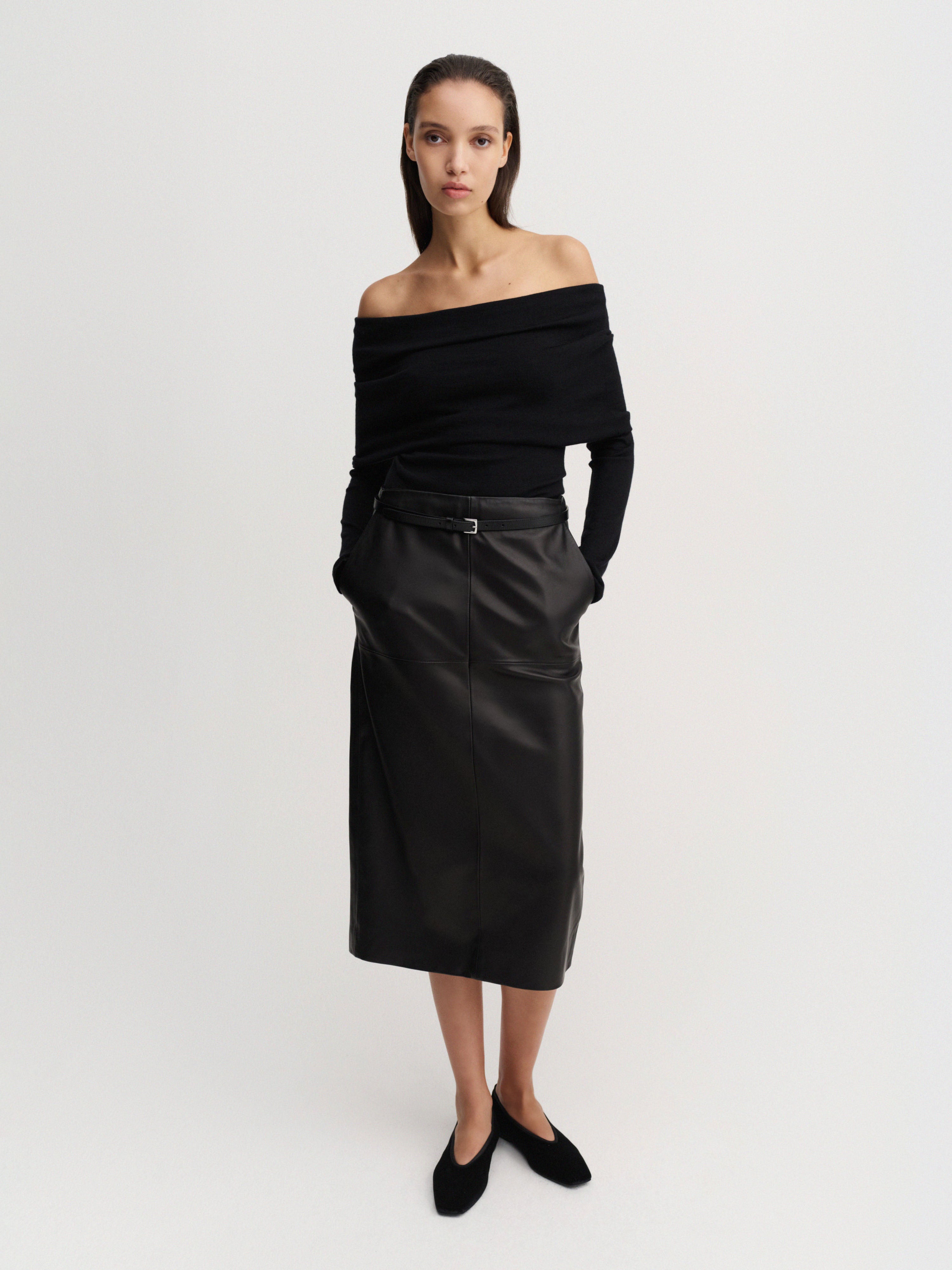 Cara Off Shoulder Top, black – ALMADA LABEL