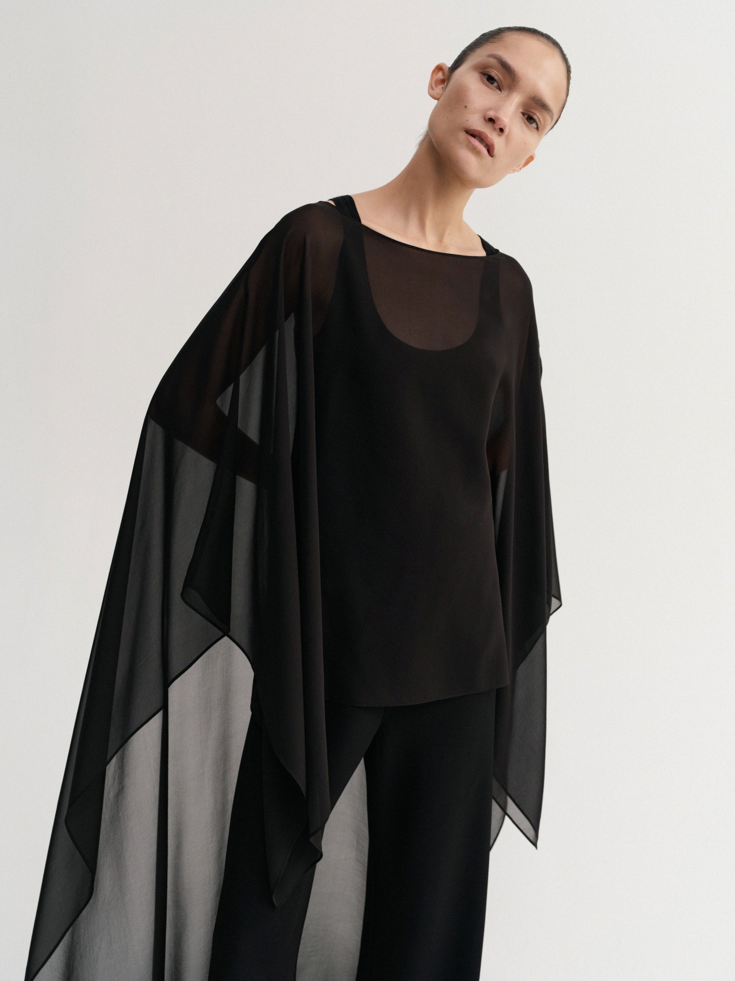 Char Cape, black