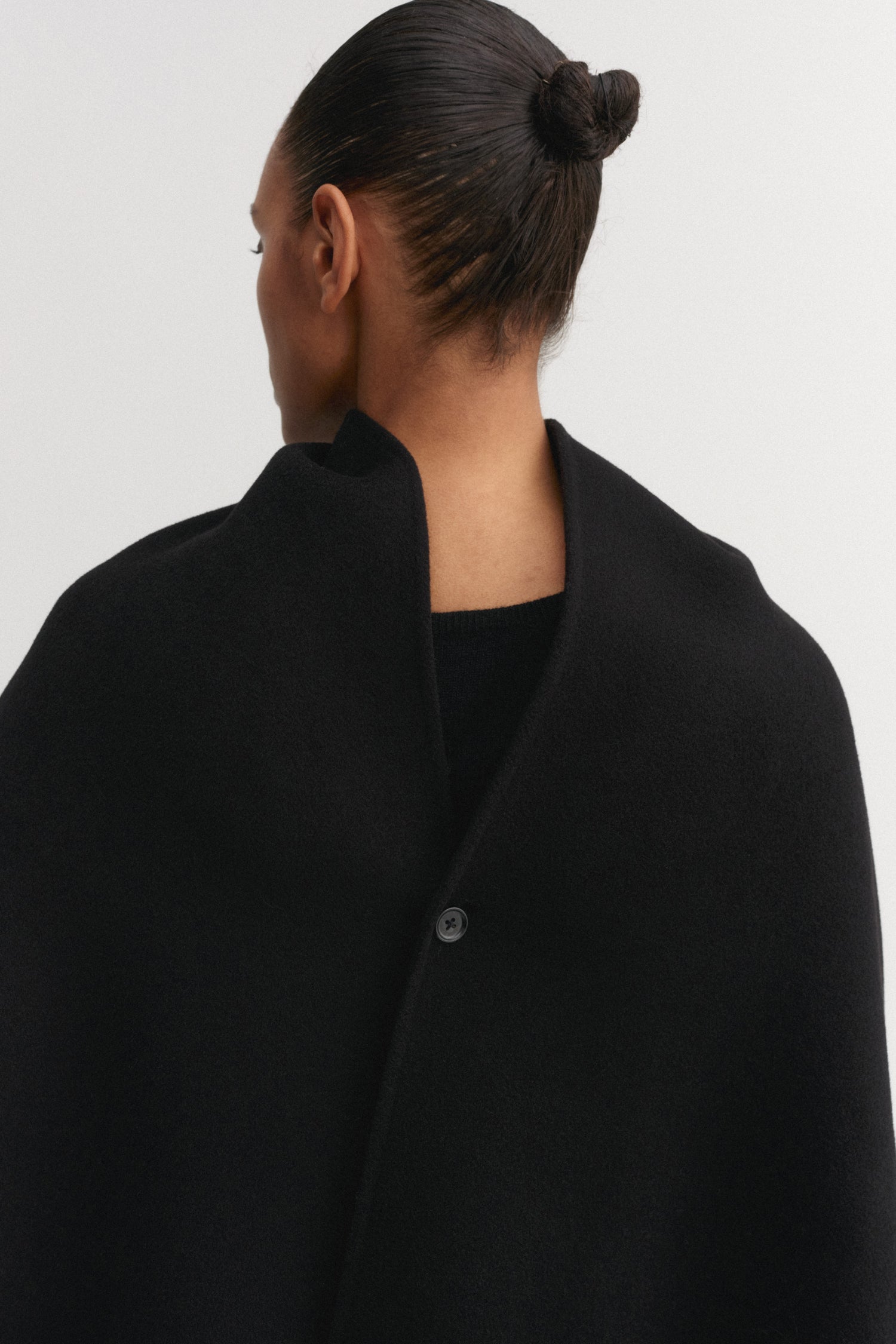 Colette Doublé Cape, black