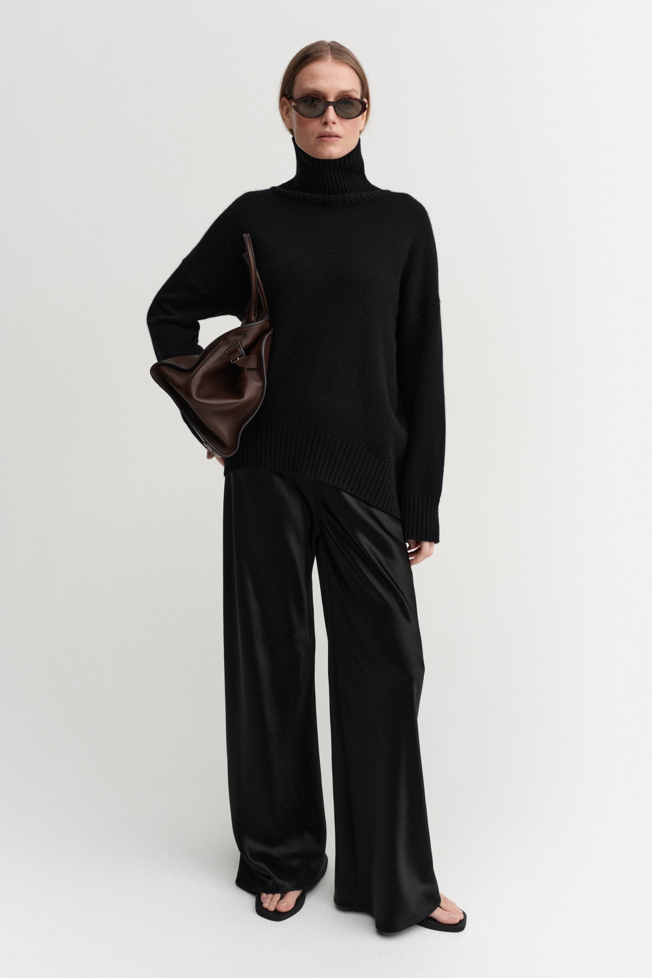 Kia Turtleneck Sweater, black - Main Image
