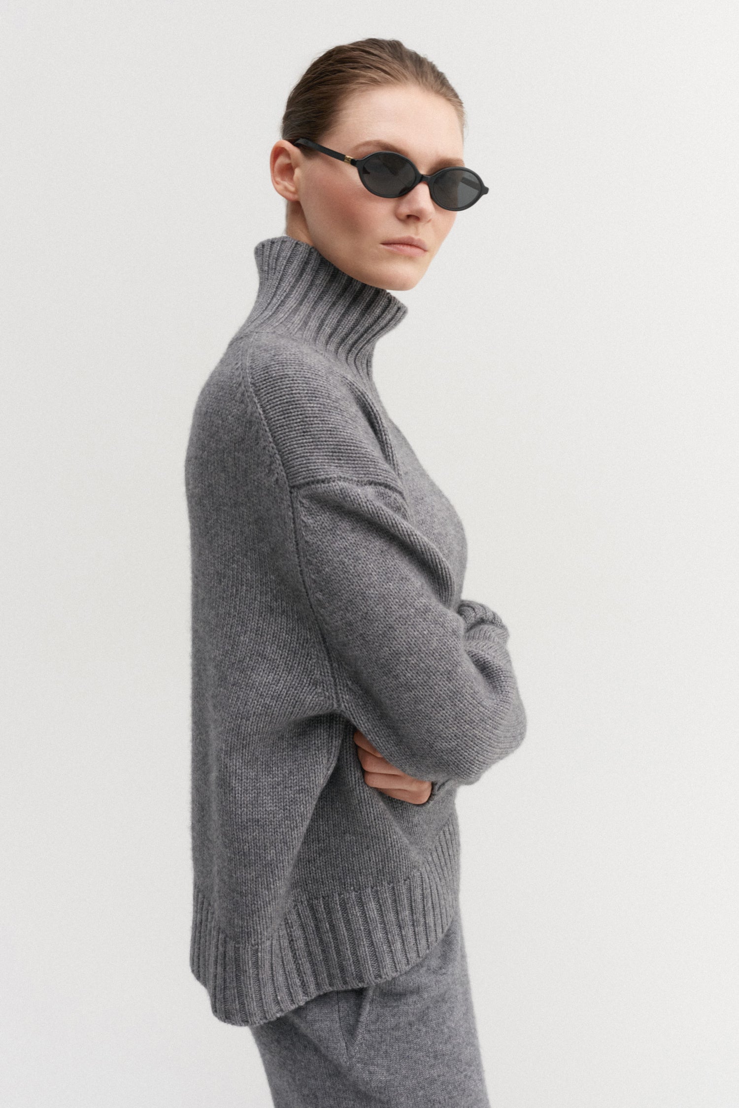 Nola Turtleneck Sweater, grey