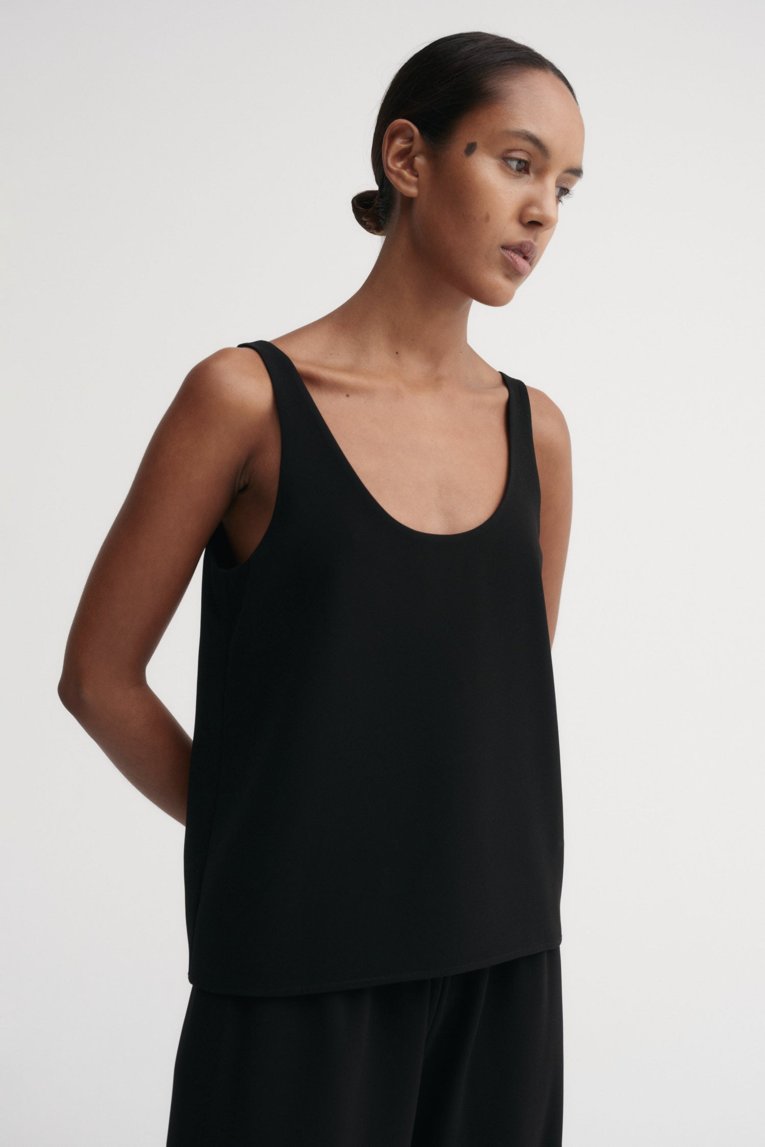 Romy Crepe Top, black