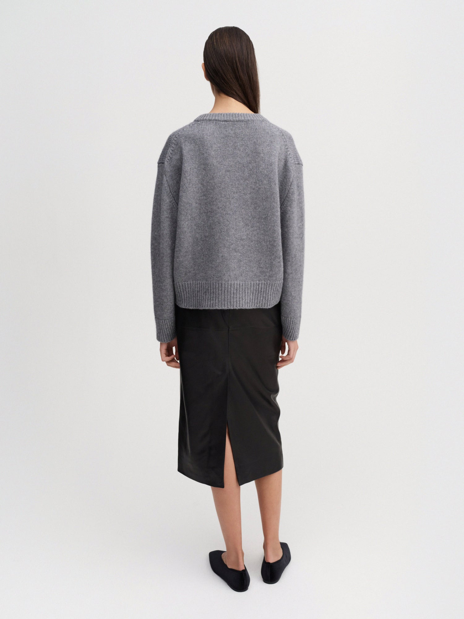 Yara Pullover mit V-Ausschnitt, grau