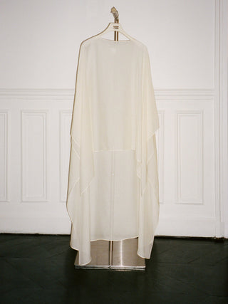 Paris, Summer 26, Char Cape