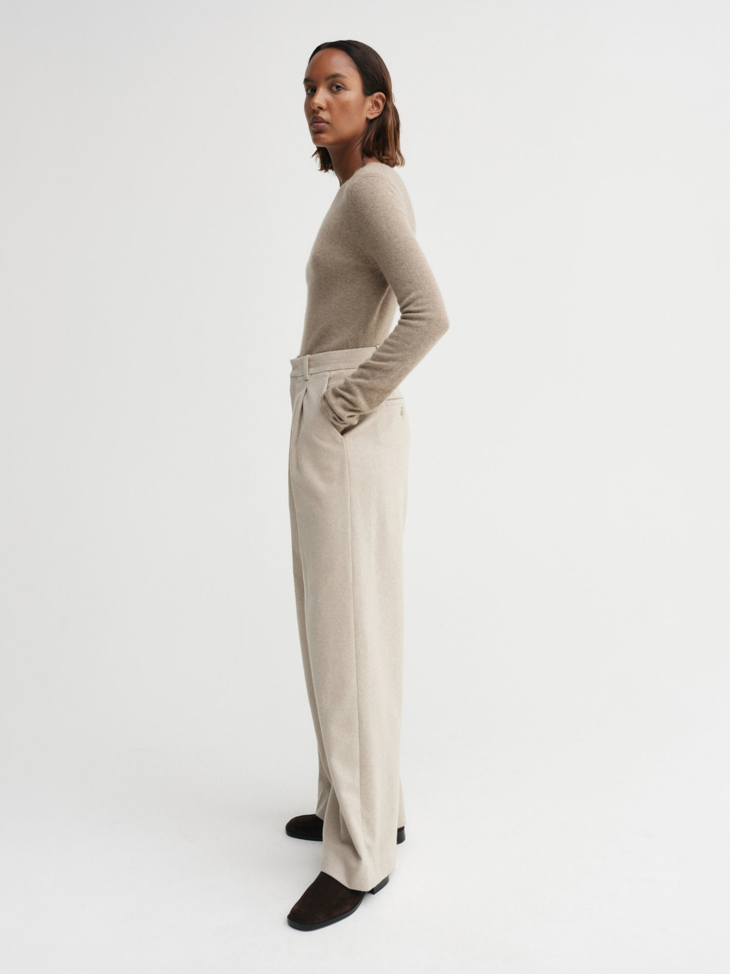 Awa Crewneck Sweater, nougat