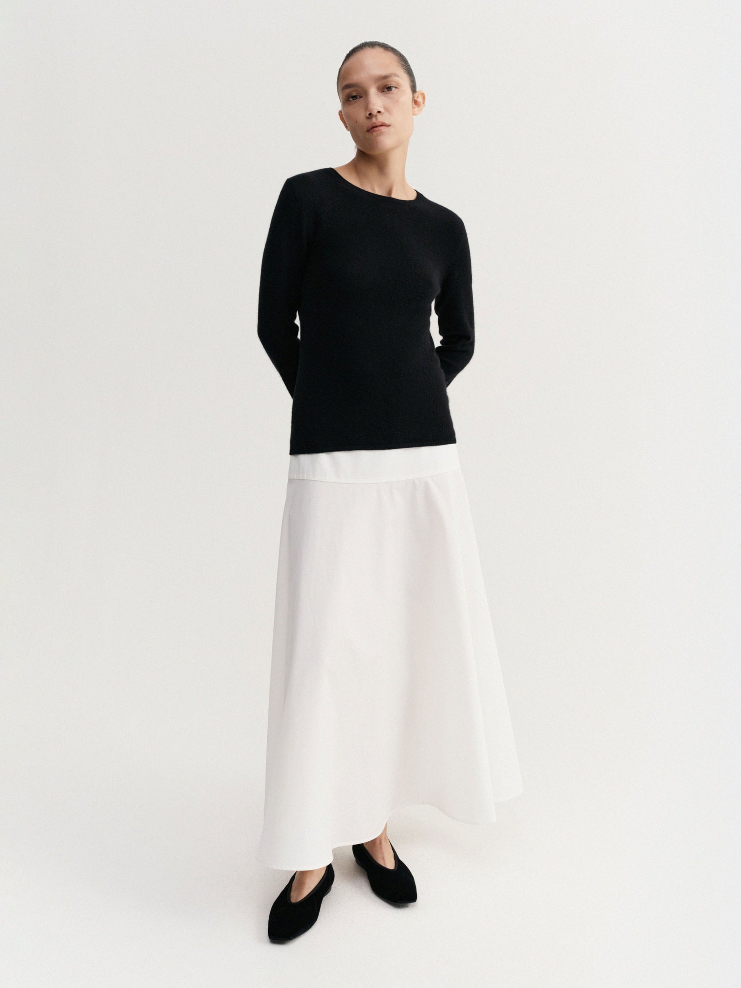 Awa Crewneck Sweater, black