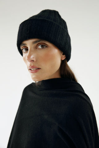 Roe Cashmere Beanie, black