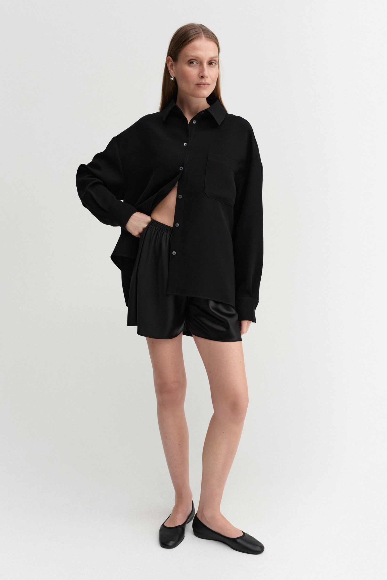 Bim Satin Shorts, black