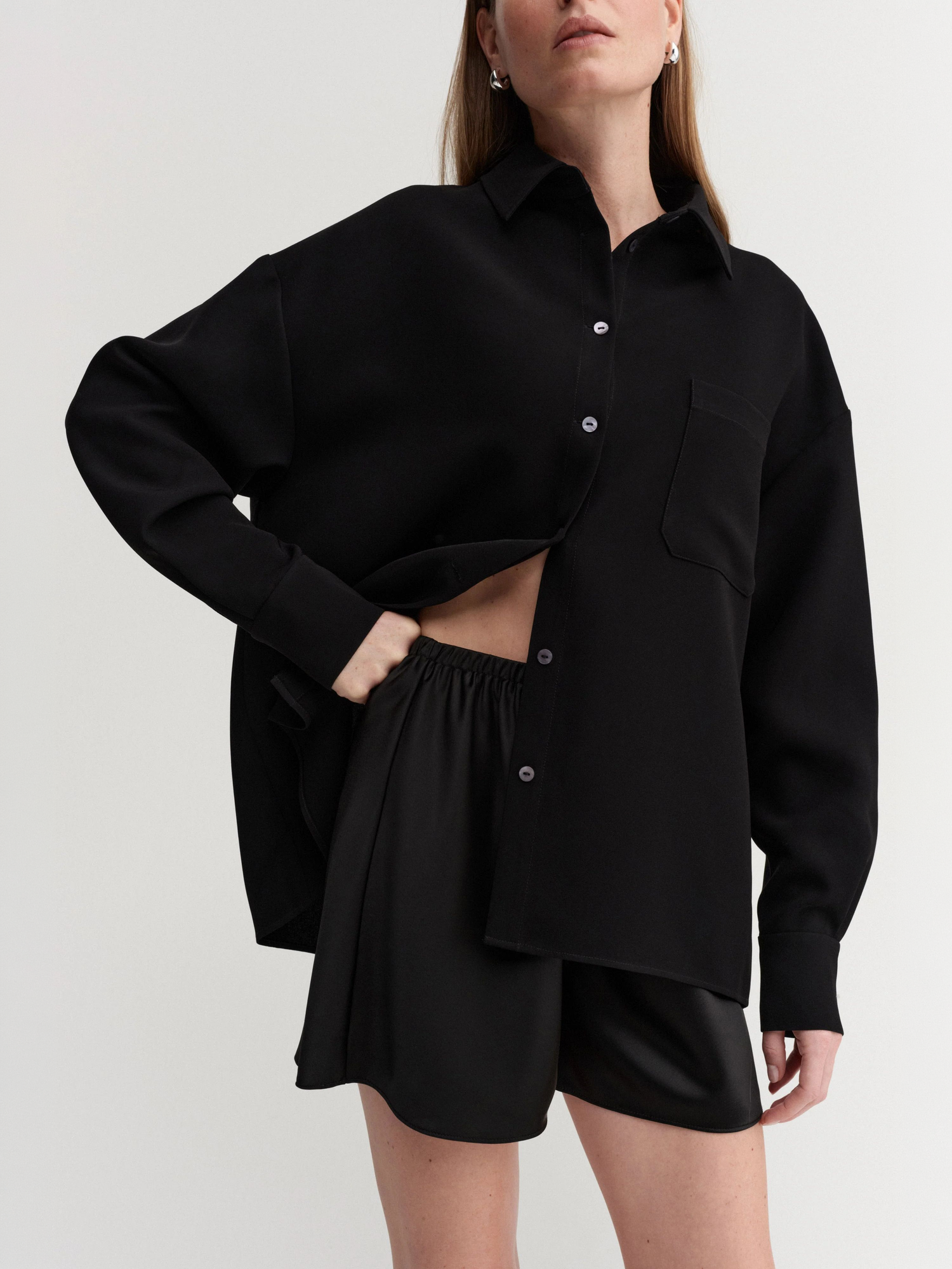 Bim Satin Shorts, black