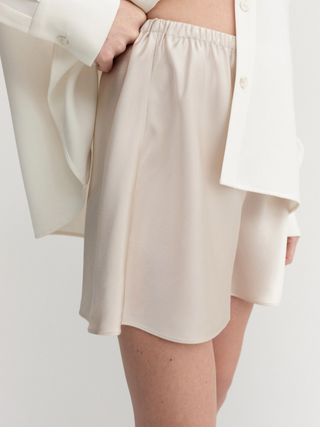 Bim Satin Shorts, pearl