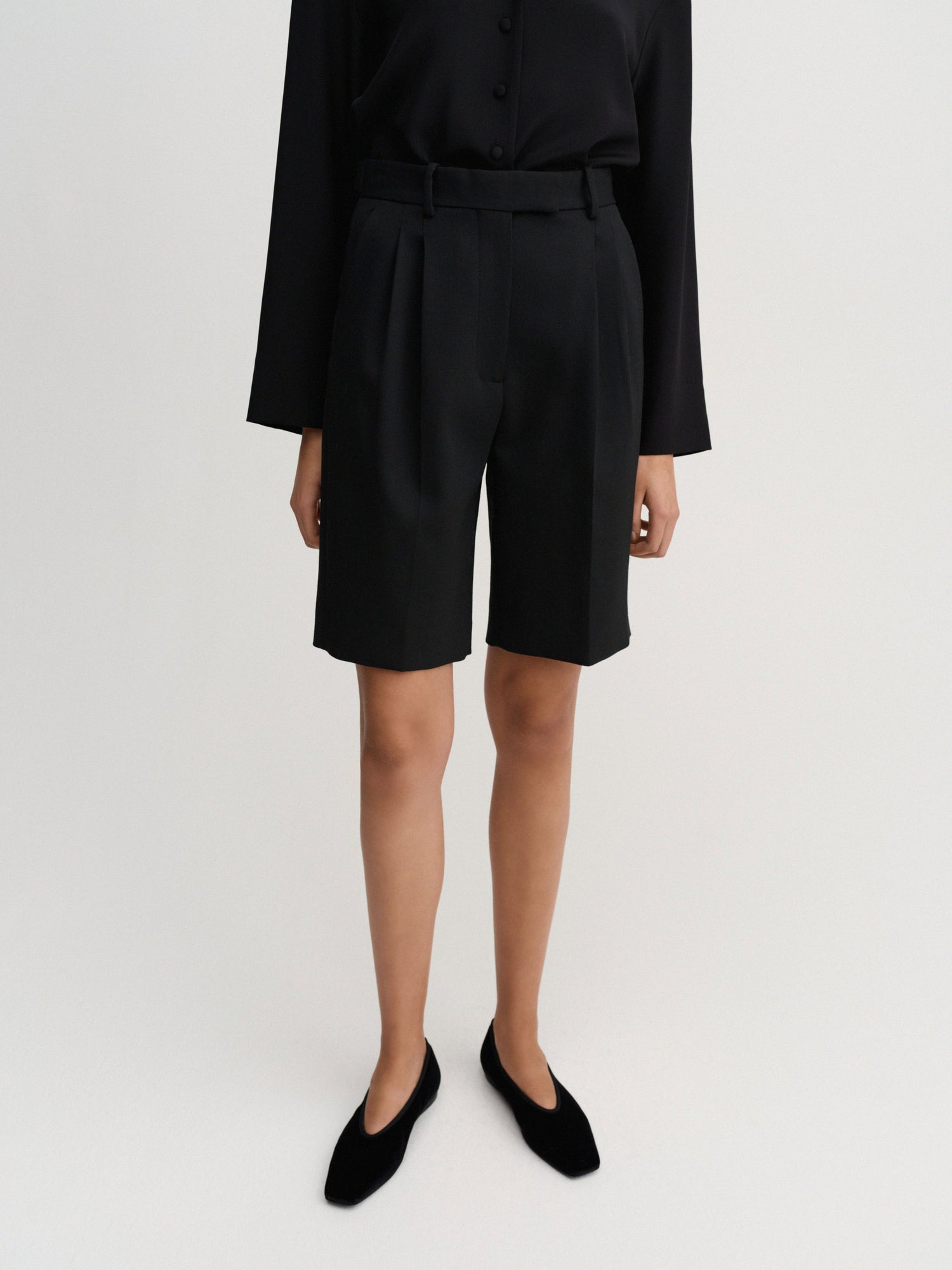Bruna Tailored Shorts, black