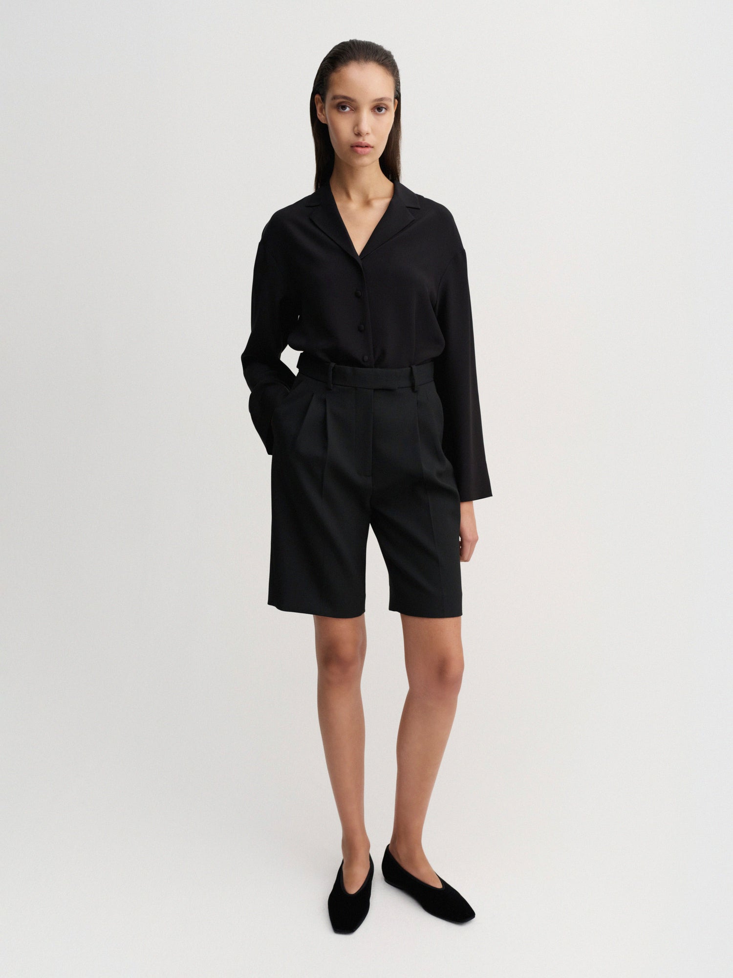 Bruna Tailored Shorts, black
