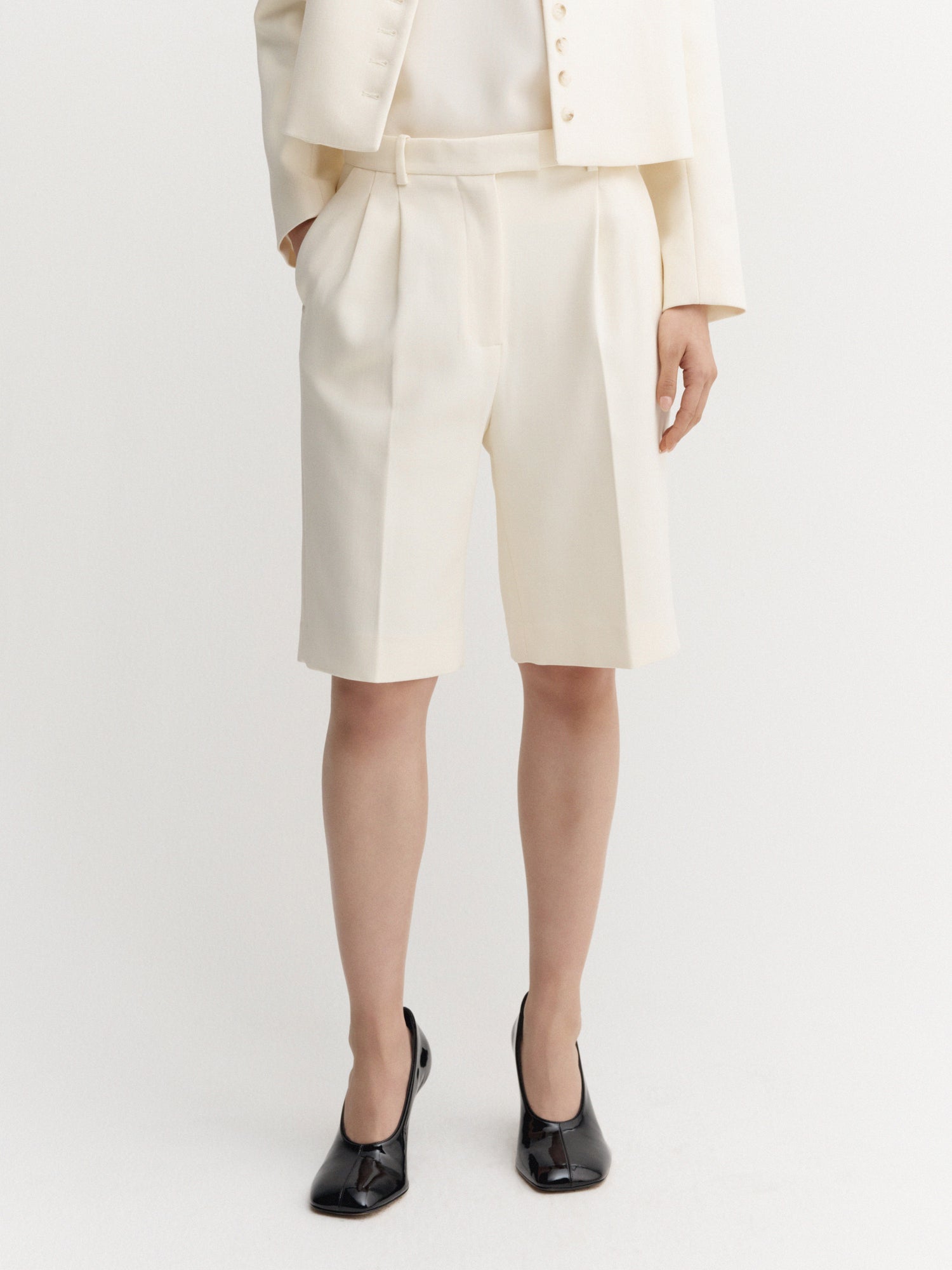 Bruna Shorts, cream