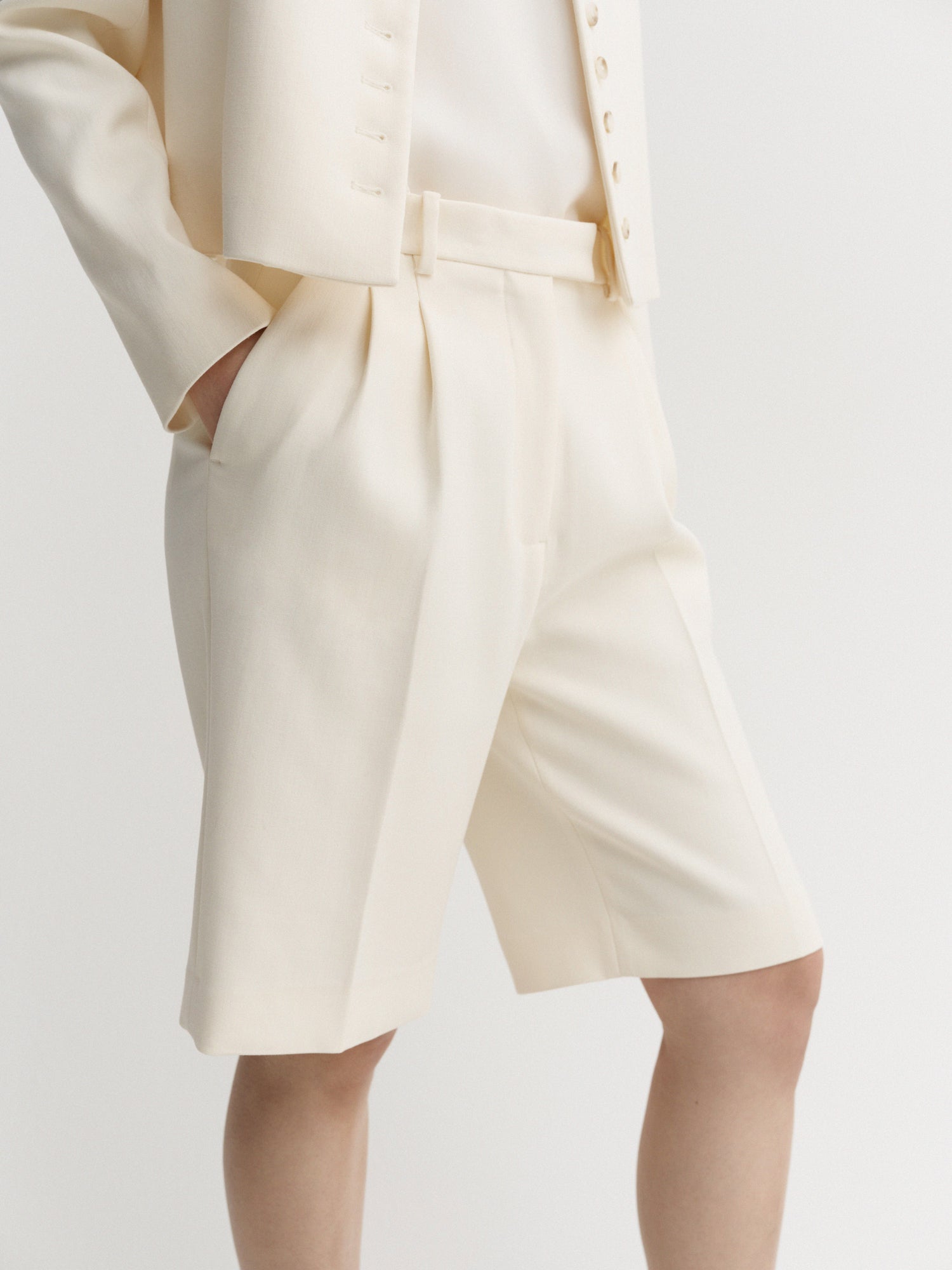 Bruna Shorts, cream