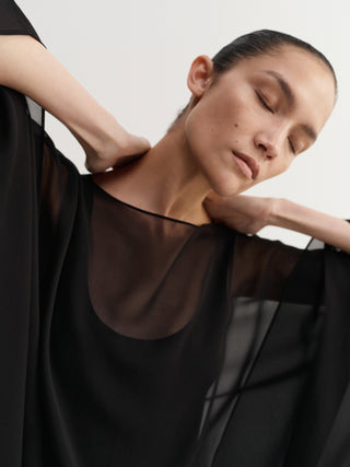 Char Cape, black