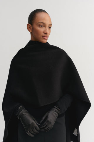 Colette Doublé Cape, black