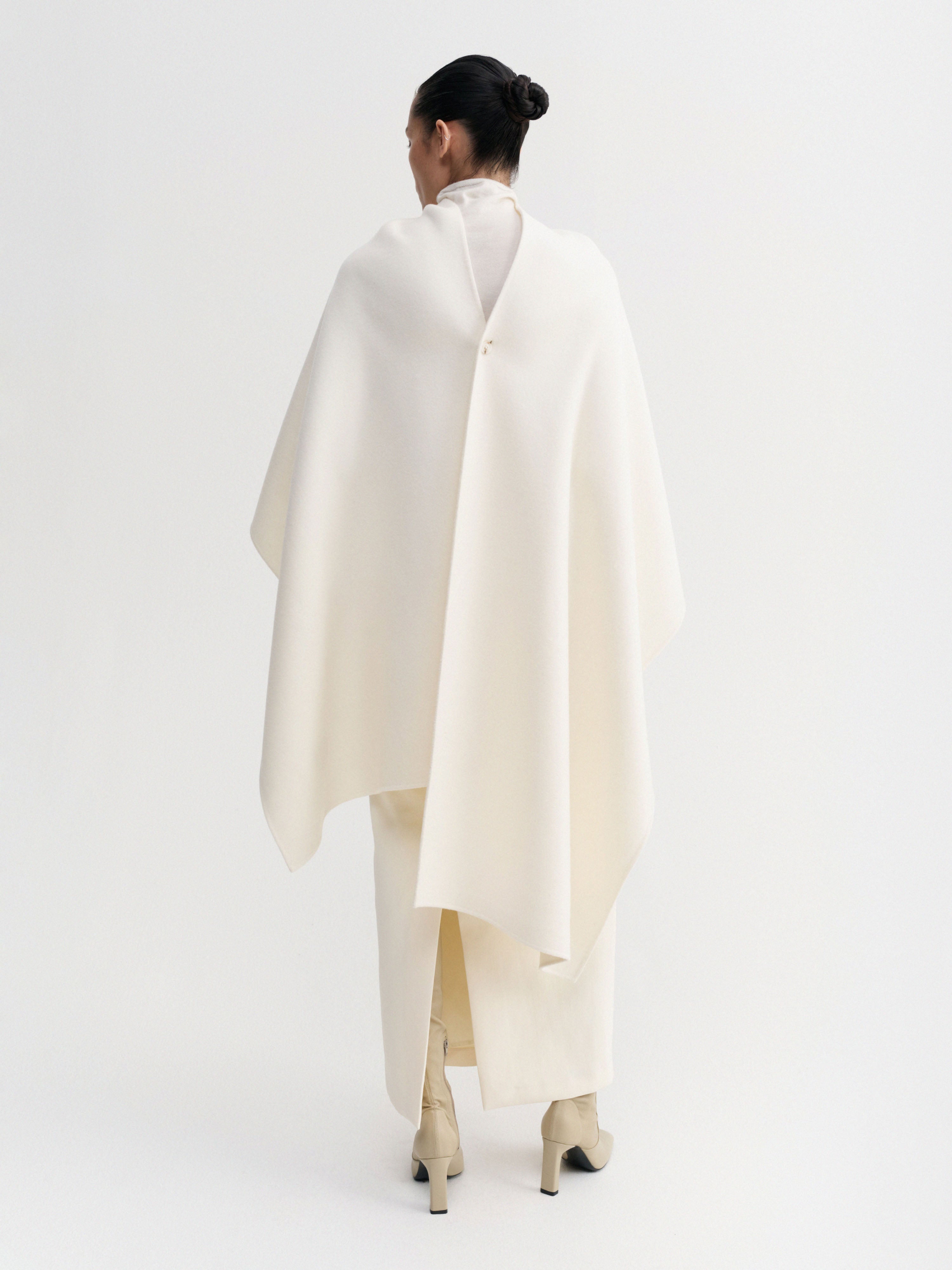 Colette Doublé Cape, cream – ALMADA LABEL