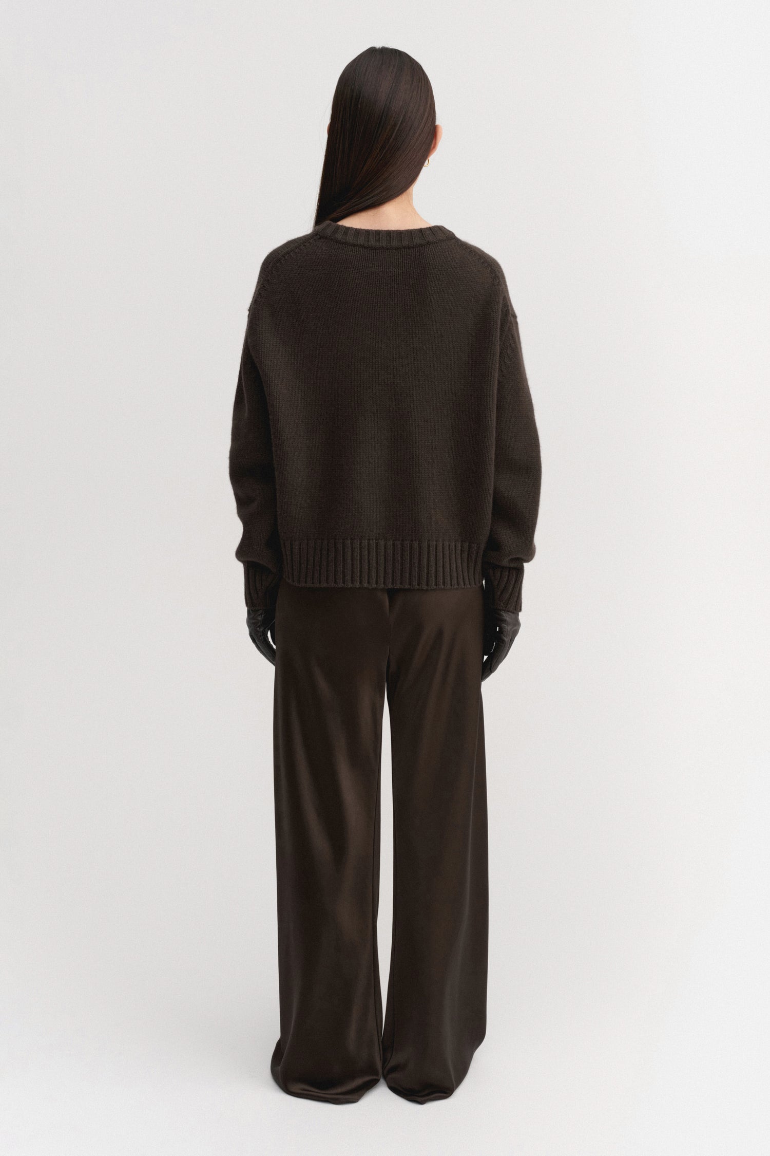 Cru Crewneck Sweater, chocolate