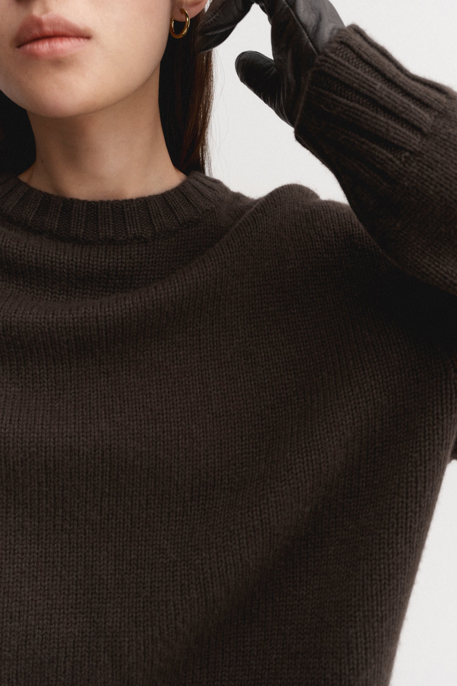 Cru Crewneck Sweater, chocolate