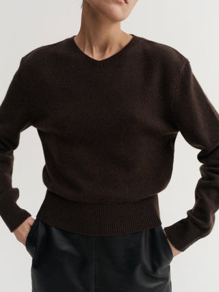 Gaelle V-neck Sweater, chocolate