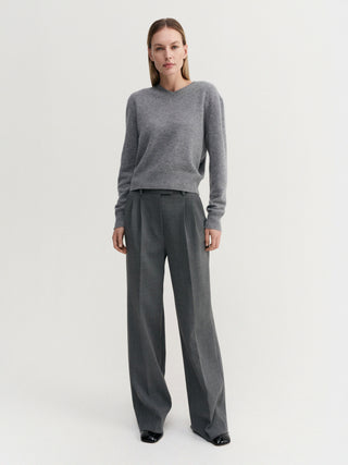 Gaelle V-neck Sweater, grey