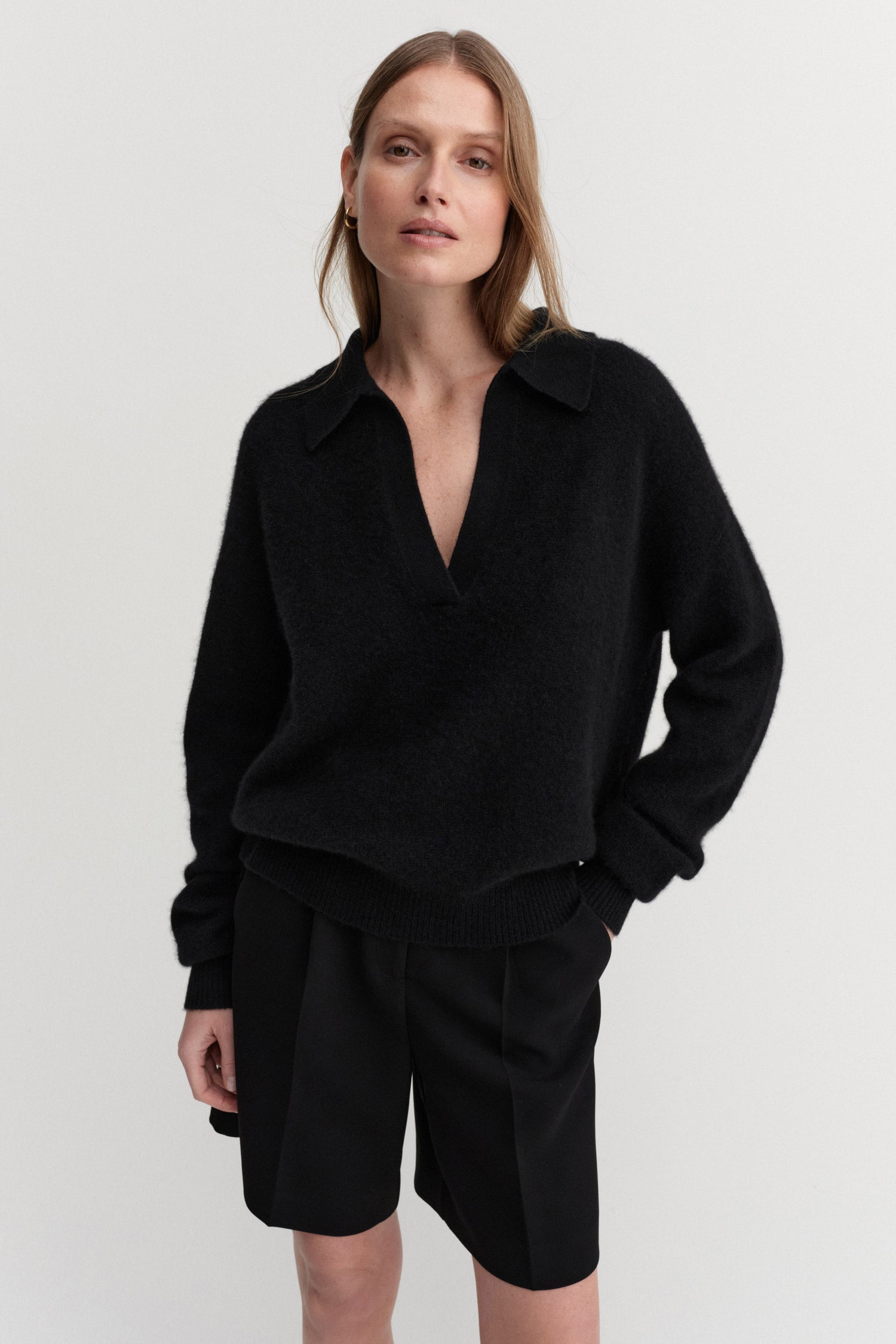 Kaia Collar Sweater, black