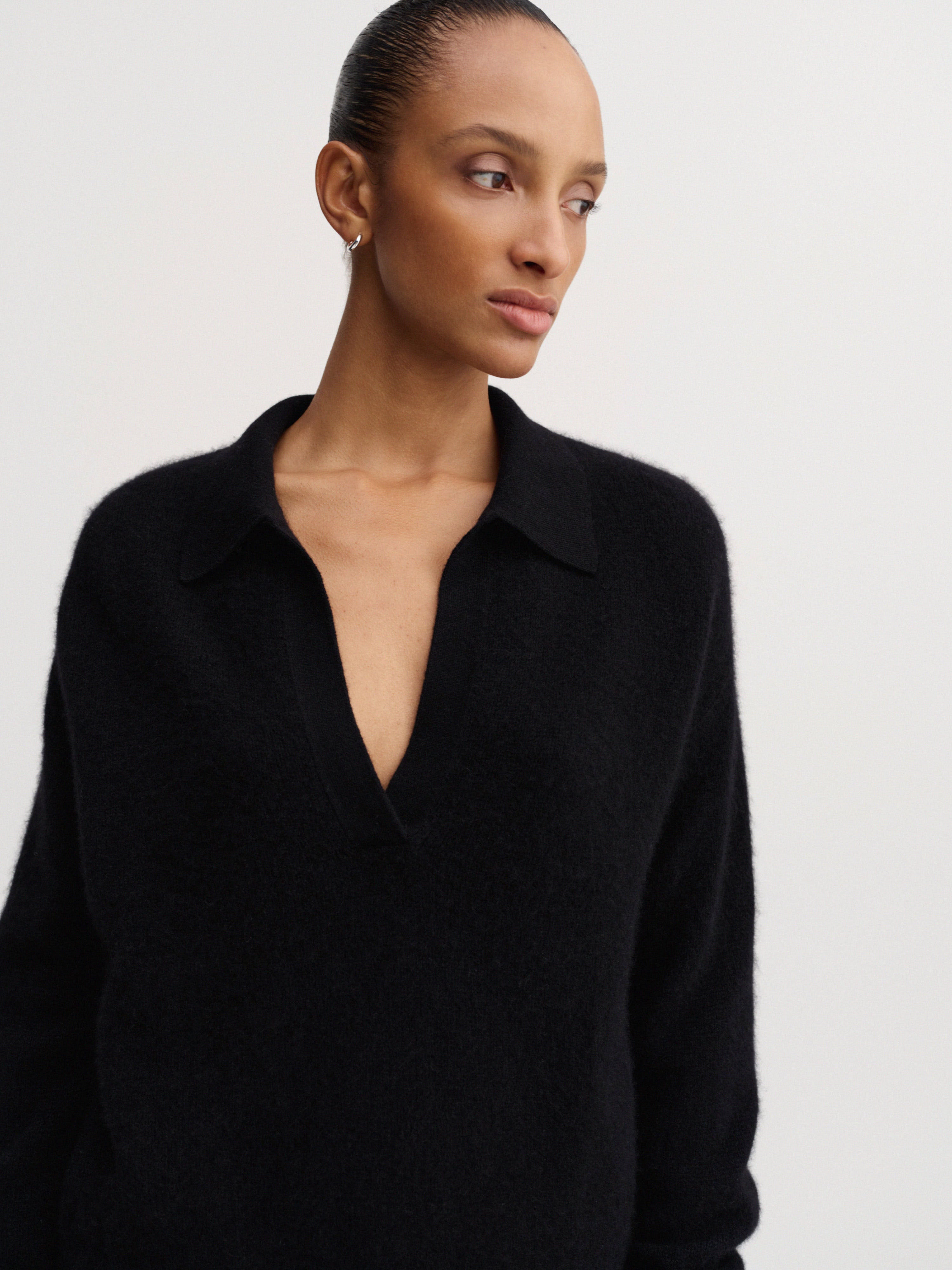 Kaia Collar Sweater, black – ALMADA LABEL