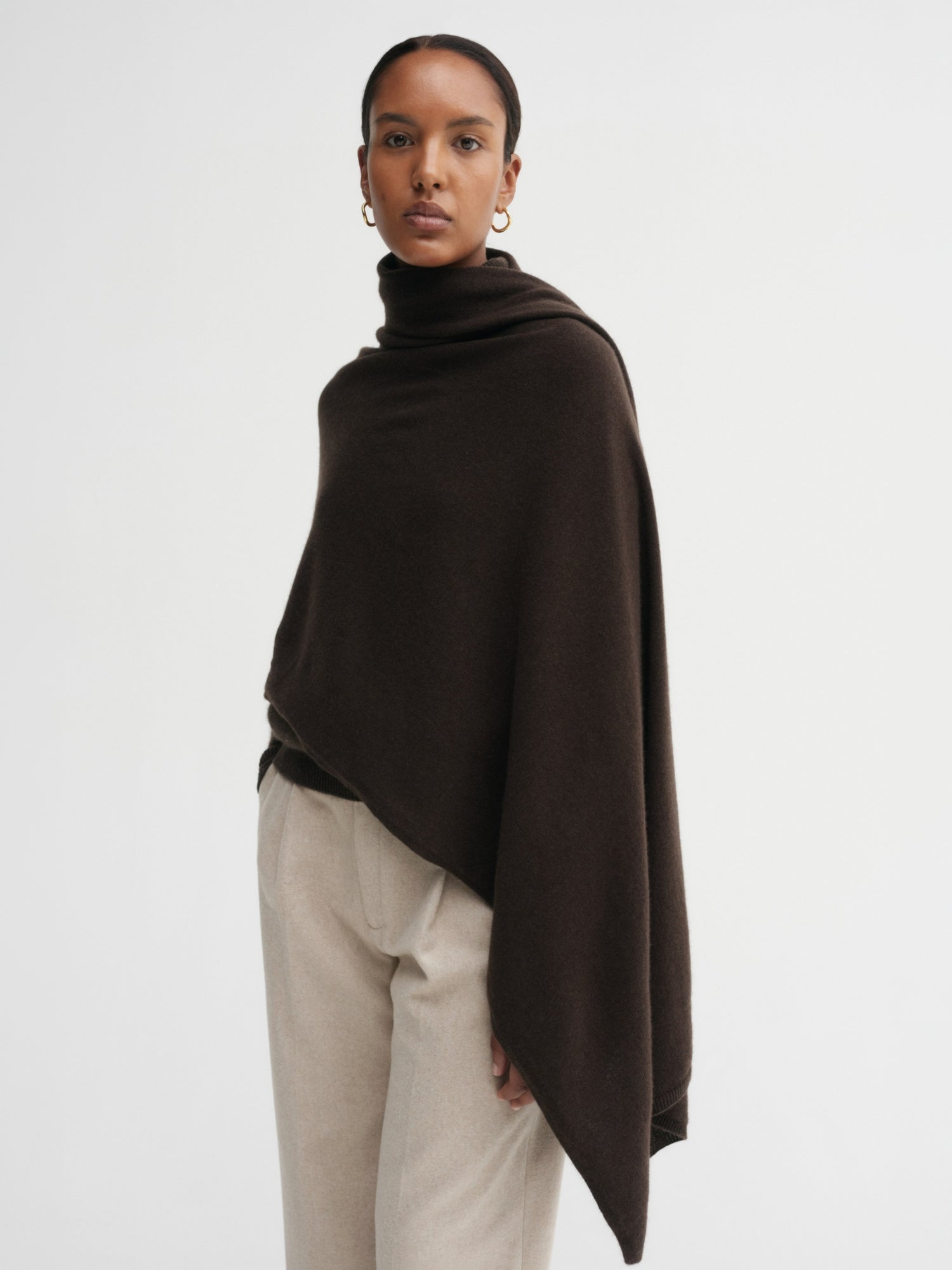 Meja Scarf, chocolate