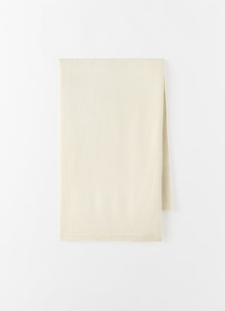 Meja Scarf, vanilla
