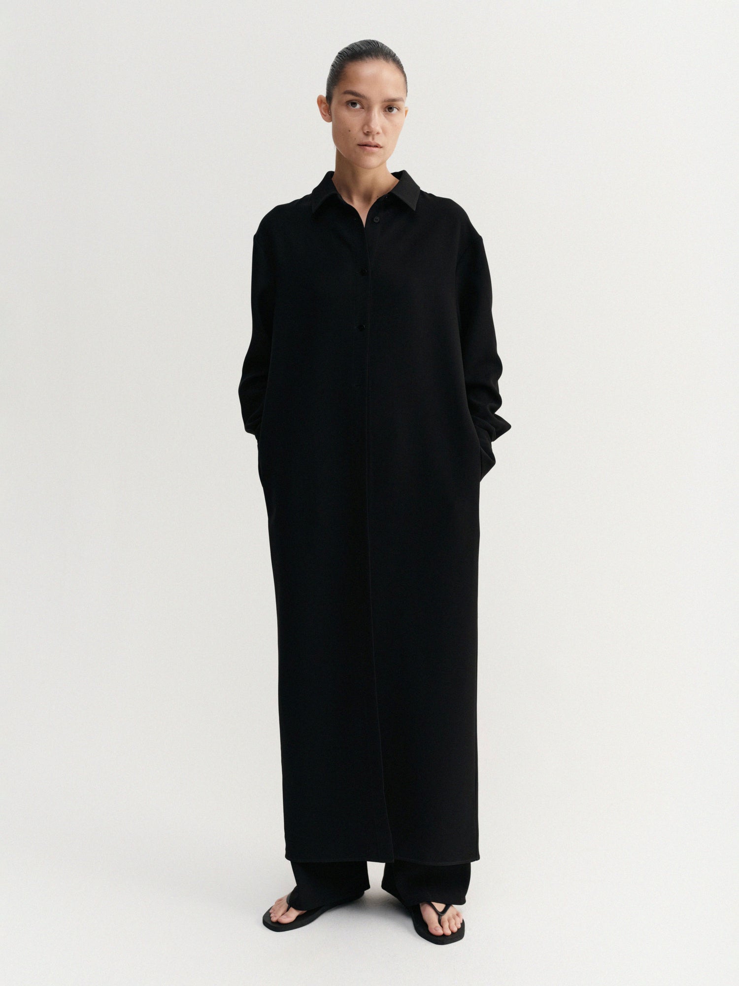 Nile Crepe Dress, black