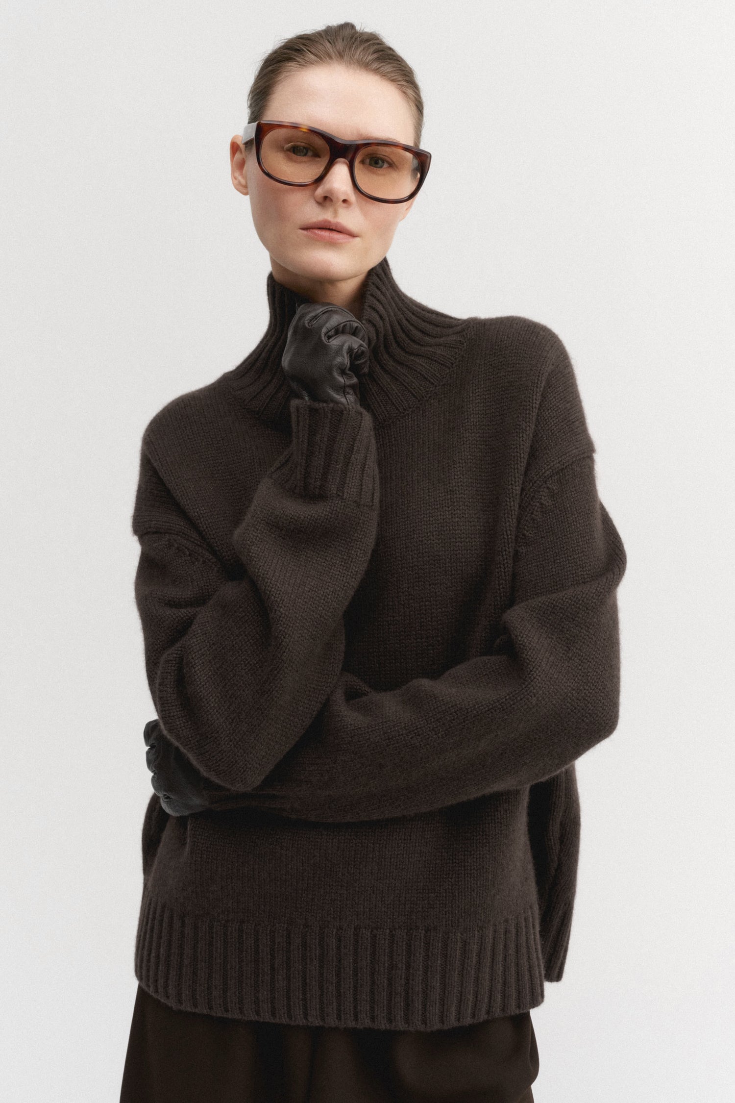 Nola Turtleneck Sweater, chocolate
