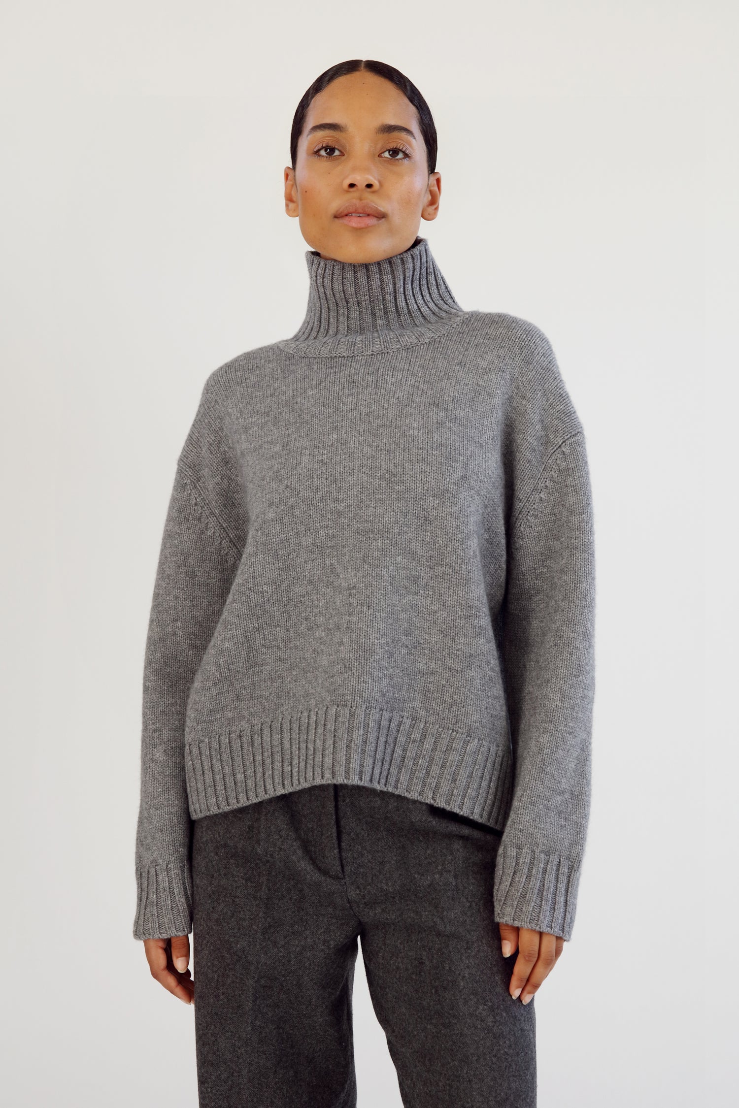 Nola Turtleneck Sweater, grey