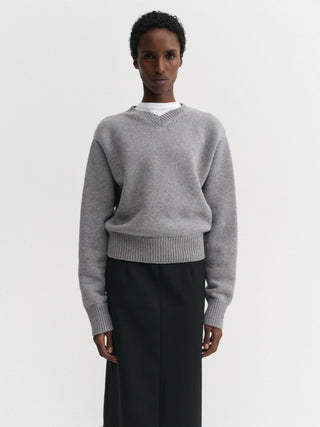 Winsley V-Neck Sweater, grey