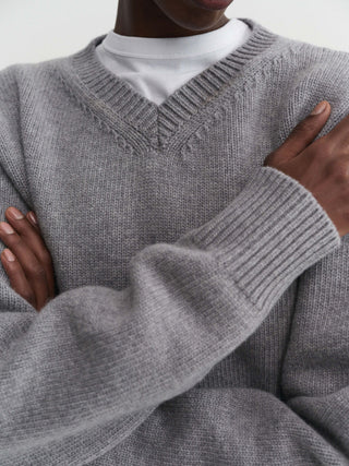 Winsley V-Neck Sweater, grey