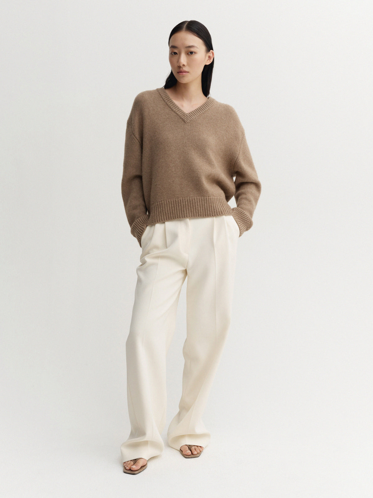 Yara V Neck Sweater hazel