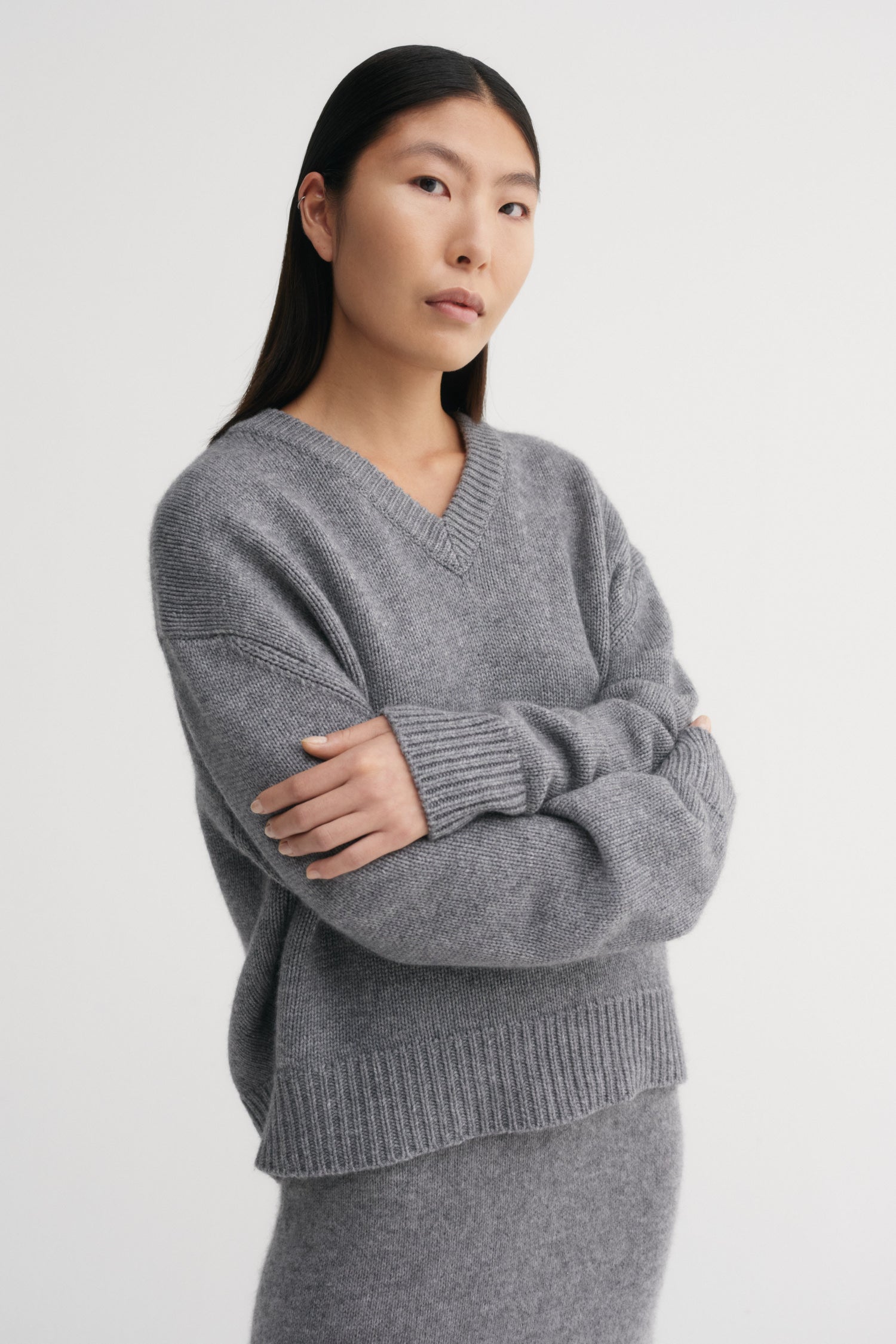 Yara V-Neck Sweater, grey