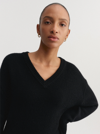 Yara V-Neck Sweater, black