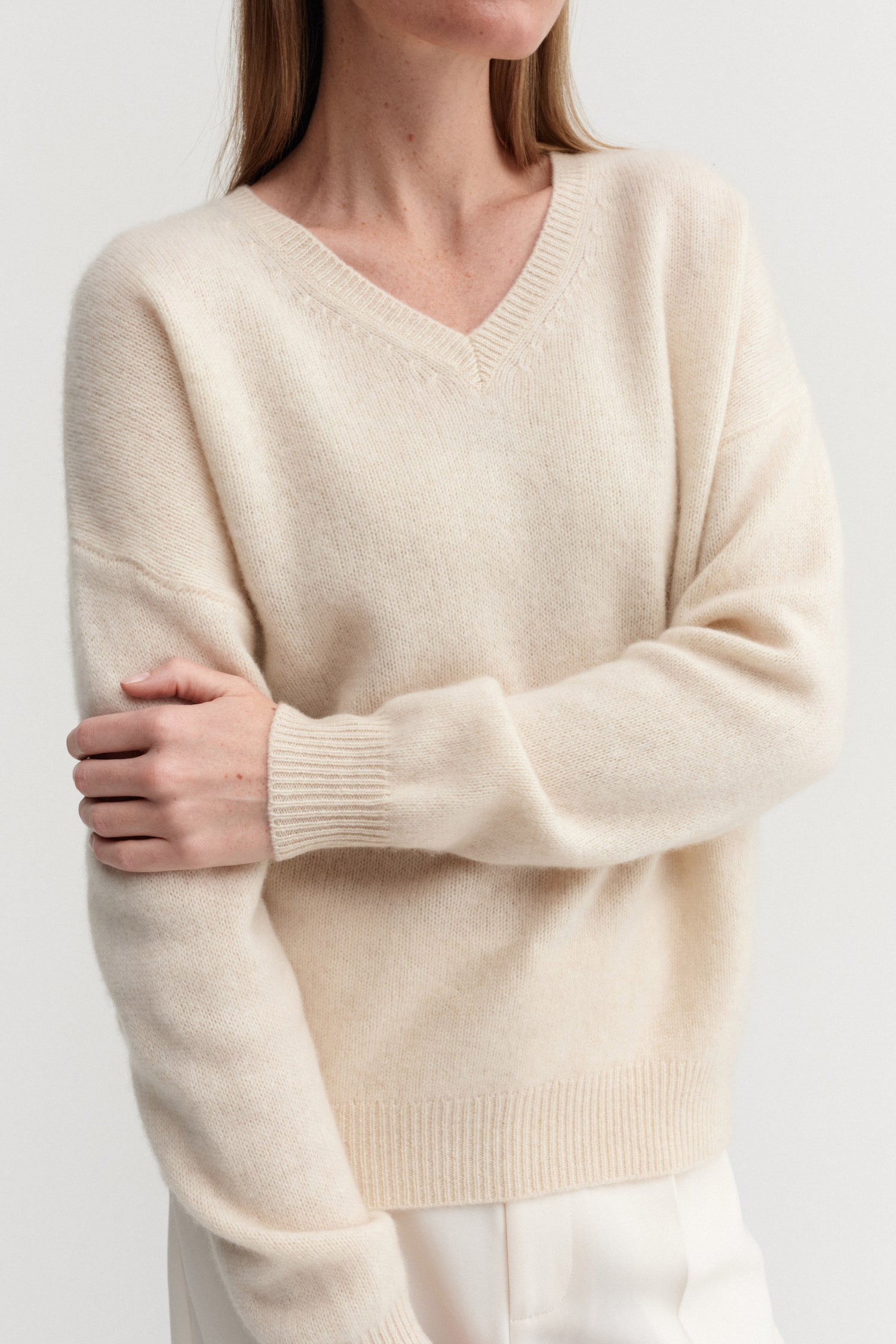 Zaya V-neck Sweater, vanilla