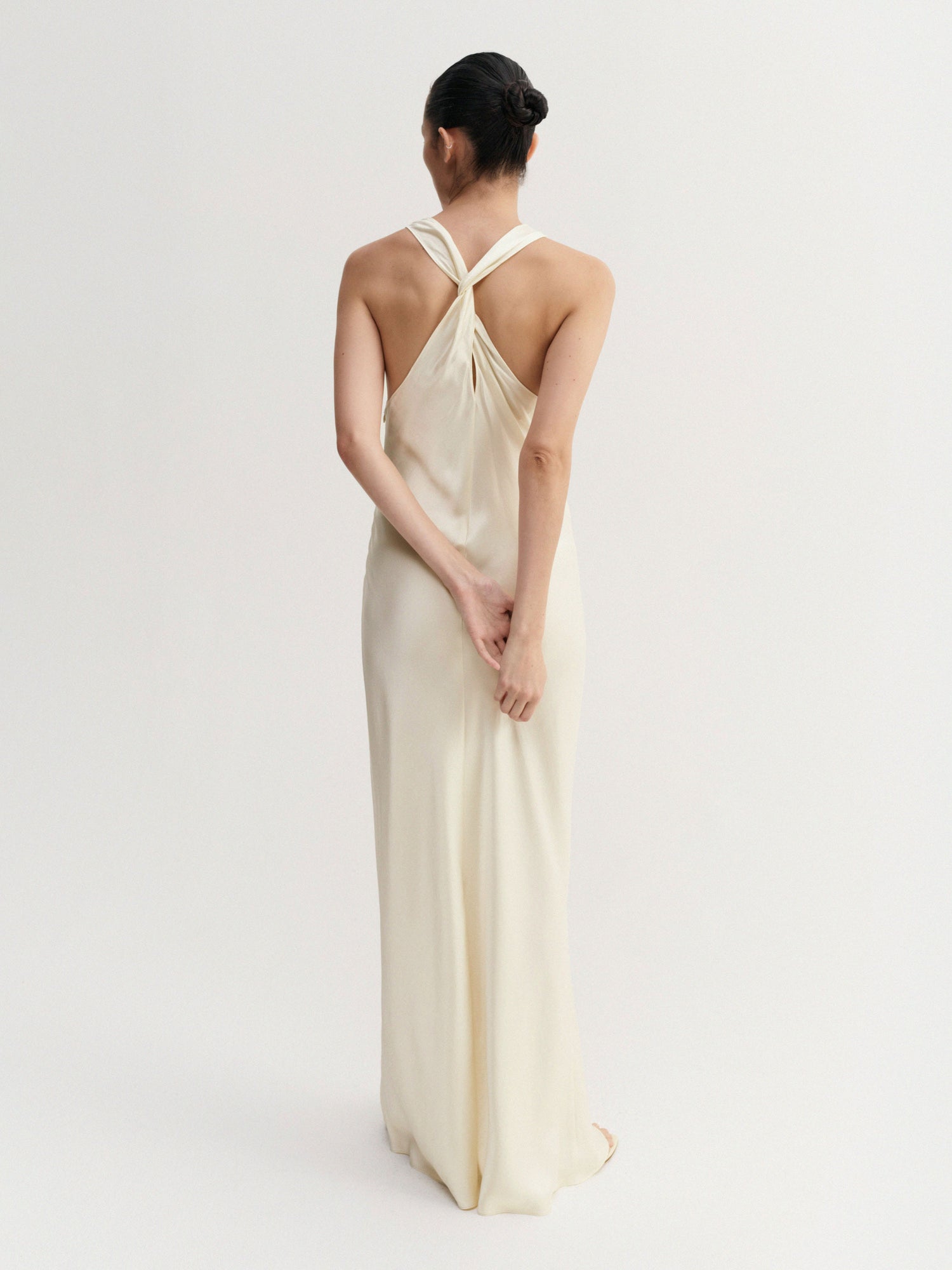 Robe en satin Zila, couleur vanille