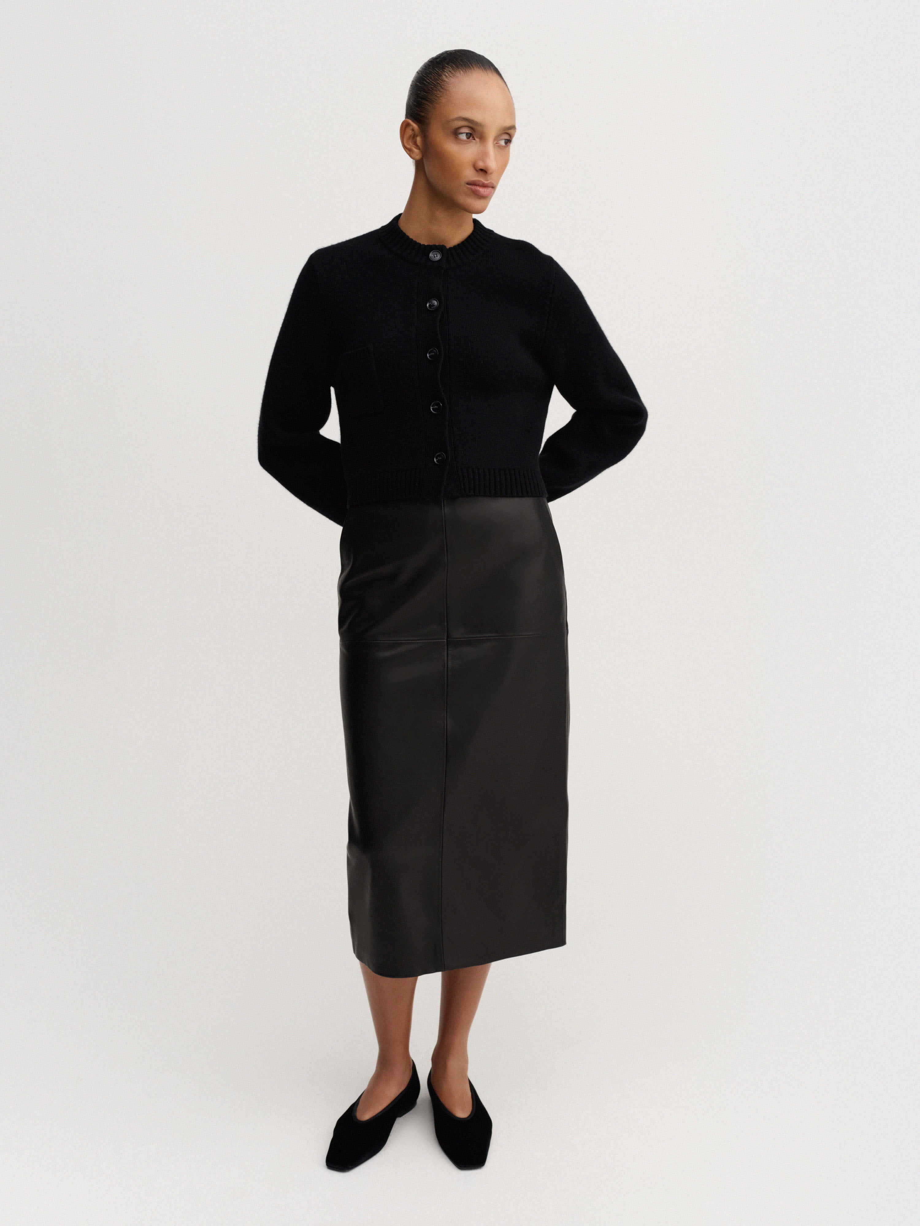 Zozo cardigan, black – ALMADA LABEL